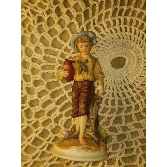 Andrea By Sadek Hand Painted‎ Porcelain Figurine Country Boy 7979 - Picture 8 of 15